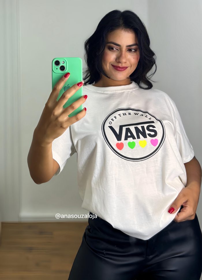 camiseta oversized vans cor off