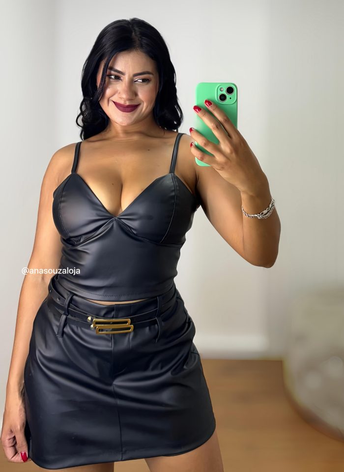 cropped de couro lÍvia