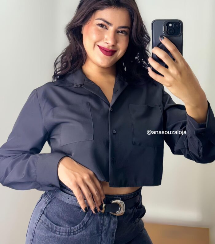 cropped camisa bermont preto cropped camisa bermont preto